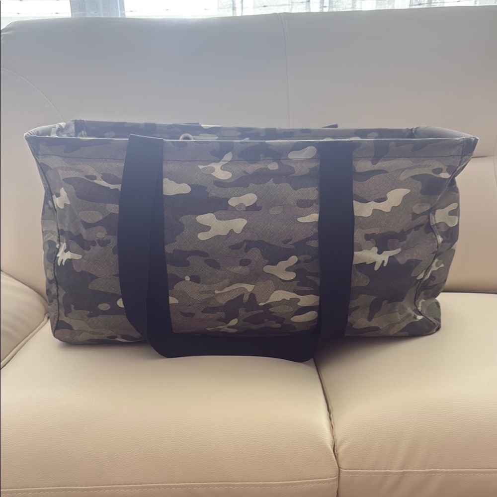 Thirty-One Camouflage Tote Bag